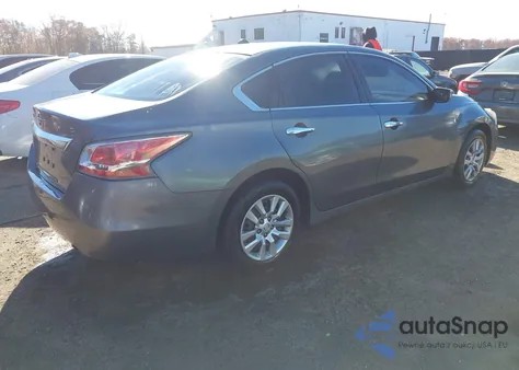 2015 Nissan Altima 2.5/2.5 S/2.5 Sl/2.5 Sv z USA, uszkodzony, nr VIN 1N4AL3AP0FN314970